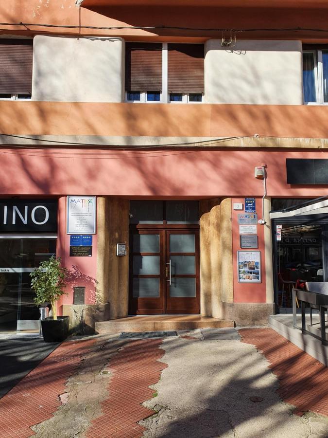 Polai Boutique Apartments With Free Parking Esterno foto
