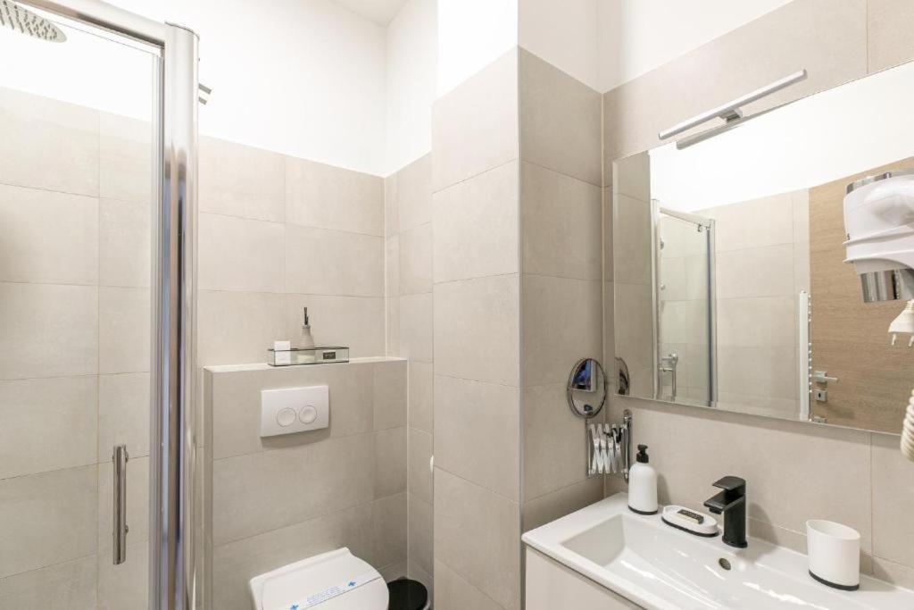Polai Boutique Apartments With Free Parking Esterno foto