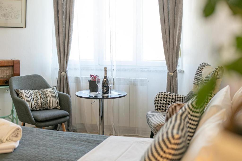 Polai Boutique Apartments With Free Parking Esterno foto
