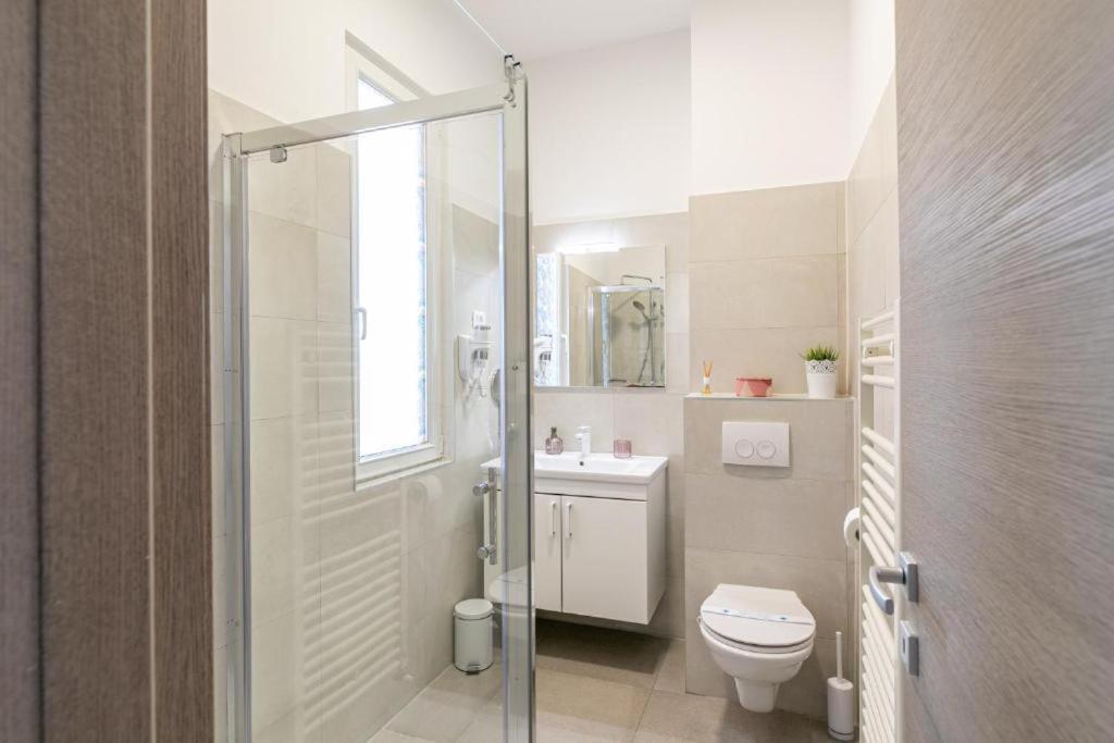 Polai Boutique Apartments With Free Parking Esterno foto
