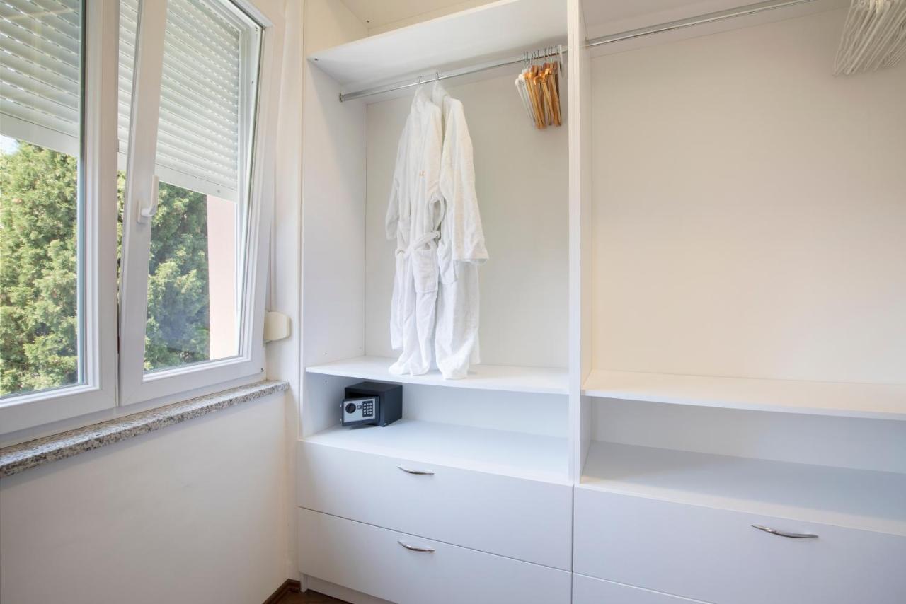 Polai Boutique Apartments With Free Parking Esterno foto