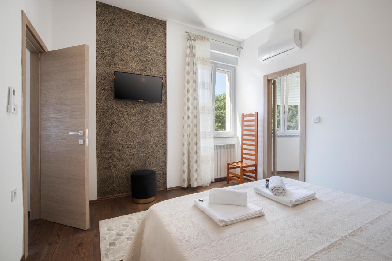 Polai Boutique Apartments With Free Parking Esterno foto